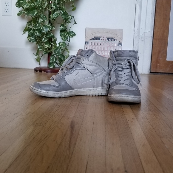 Grey Nike high tops - Picture 3 of 3